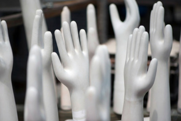 Advanced Alkaline Cleaning Solutions for Ceramic Former Maintenance in Latex Glove Manufacturing